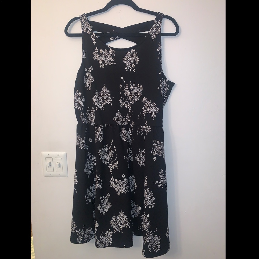 Black and white dress